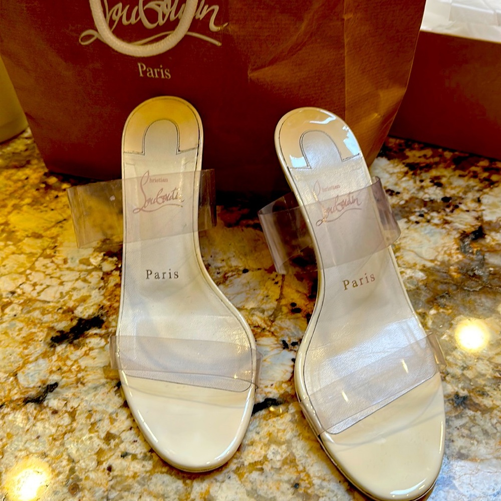 Refurbish by the original store new sole dust bag included no box